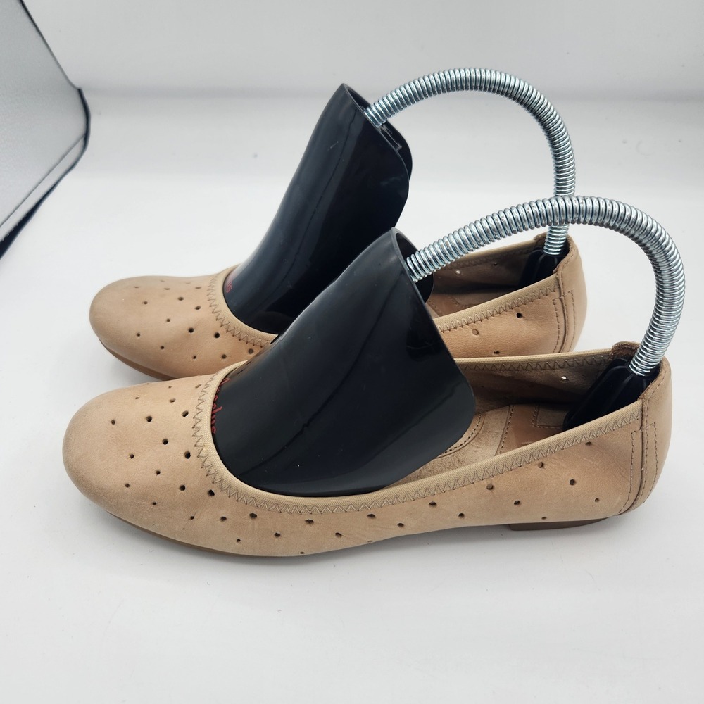 Born Ballet Flats Womens 7M Tan Leather Perforated Comfort‎ Casual Shoes